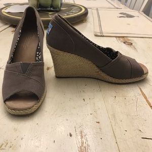 TOMS Ash Classic Wedge Sandal